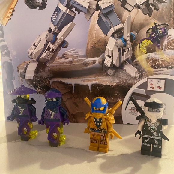 LEGO Ninjago Set. 71738 Zane’s Titan Mech Battle - Picture 4 of 7